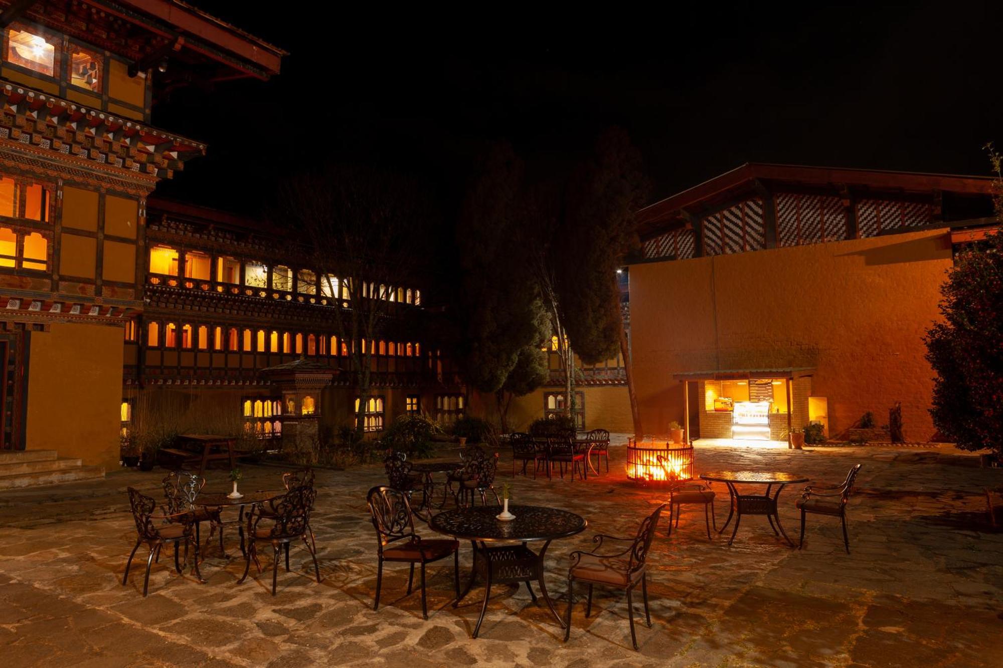 Hotel Olathang Paro Exteriör bild